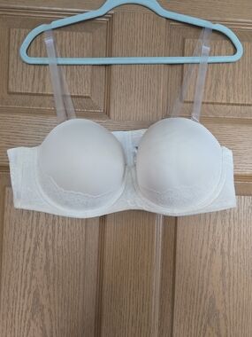Everyday Lace-Trim Strapless Bra - Cream